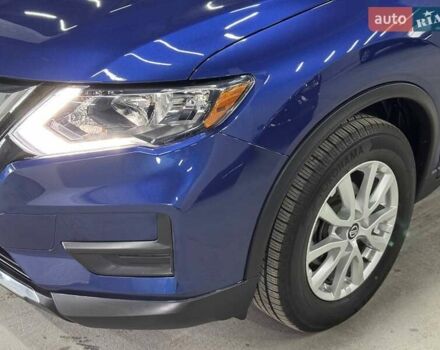 Синий Ниссан Rogue, объемом двигателя 2.49 л и пробегом 95 тыс. км за 15499 $, фото 5 на Automoto.ua