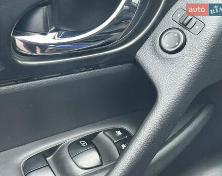 Синий Ниссан Rogue, объемом двигателя 2.49 л и пробегом 161 тыс. км за 12999 $, фото 12 на Automoto.ua