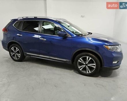 Синий Ниссан Rogue, объемом двигателя 2.49 л и пробегом 103 тыс. км за 3100 $, фото 3 на Automoto.ua