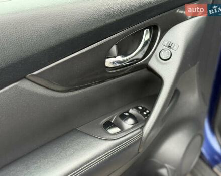 Синий Ниссан Rogue, объемом двигателя 2.5 л и пробегом 171 тыс. км за 12500 $, фото 16 на Automoto.ua