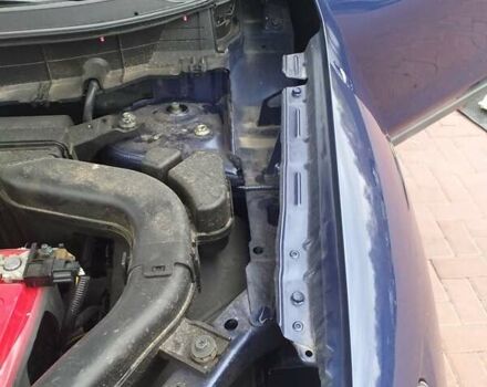 Синій Ніссан Rogue, об'ємом двигуна 2.49 л та пробігом 160 тис. км за 14500 $, фото 26 на Automoto.ua