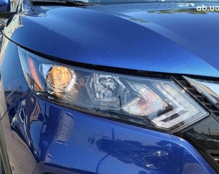 Синій Ніссан Rogue, об'ємом двигуна 2 л та пробігом 70 тис. км за 15490 $, фото 4 на Automoto.ua