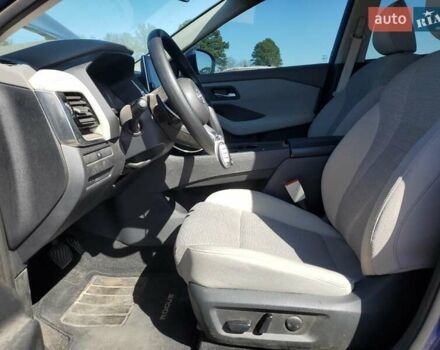 Синий Ниссан Rogue, объемом двигателя 1.5 л и пробегом 57 тыс. км за 5400 $, фото 6 на Automoto.ua