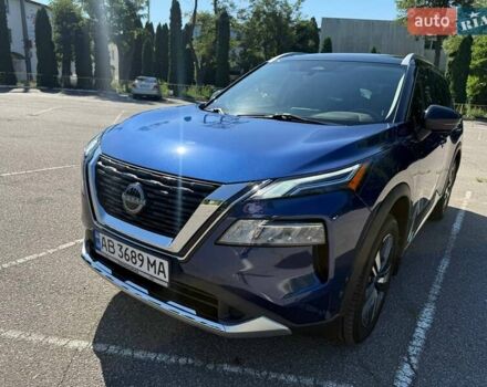 Синий Ниссан Rogue, объемом двигателя 1.5 л и пробегом 50 тыс. км за 27900 $, фото 2 на Automoto.ua