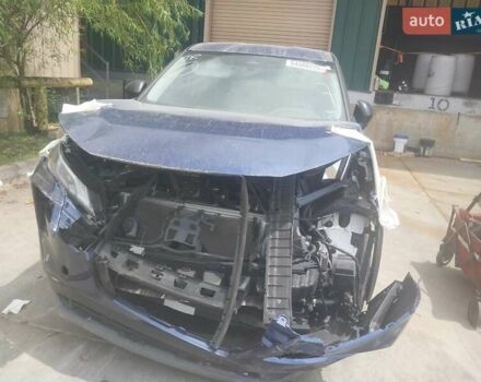 Синий Ниссан Rogue, объемом двигателя 1.5 л и пробегом 56 тыс. км за 15500 $, фото 2 на Automoto.ua