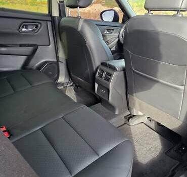 Синий Ниссан Rogue, объемом двигателя 1.5 л и пробегом 7 тыс. км за 23999 $, фото 2 на Automoto.ua