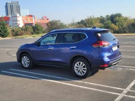Ніссан Rogue 2017 у Херсоні на Automoto.ua Синій Ніссан Rogue, об'ємом двигуна 2.49 л та пробігом 122 тис. км за 17000 $, фото 1 на Automoto.ua