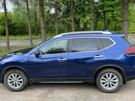 Ніссан Rogue 2018 у Житомирі на Automoto.ua Синій Ніссан Rogue, об'ємом двигуна 2.5 л та пробігом 101 тис. км за 14500 $, фото 1 на Automoto.ua
