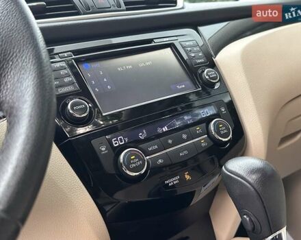 Зеленый Ниссан Rogue, объемом двигателя 2.49 л и пробегом 134 тыс. км за 12950 $, фото 76 на Automoto.ua