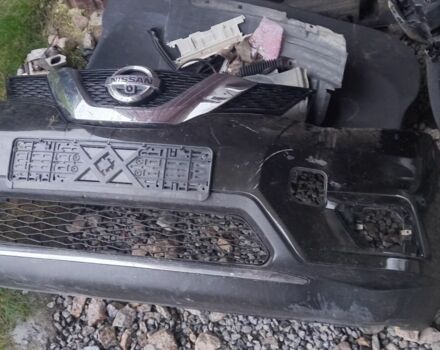 Зеленый Ниссан Rogue, объемом двигателя 2.5 л и пробегом 140 тыс. км за 7000 $, фото 7 на Automoto.ua