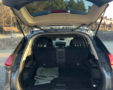 Зеленый Ниссан Rogue, объемом двигателя 2.49 л и пробегом 160 тыс. км за 13400 $, фото 6 на Automoto.ua