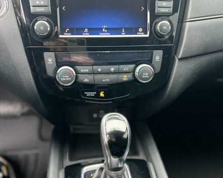 Зелений Ніссан Rogue, об'ємом двигуна 2.49 л та пробігом 112 тис. км за 14650 $, фото 4 на Automoto.ua