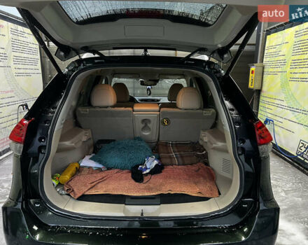 Зеленый Ниссан Rogue, объемом двигателя 2.49 л и пробегом 121 тыс. км за 18300 $, фото 6 на Automoto.ua