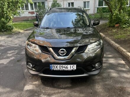 Ніссан Rogue 2014 у Хмельницькому на Automoto.ua Зелений Ніссан Rogue, об'ємом двигуна 2.5 л та пробігом 153 тис. км за 13500 $, фото 1 на Automoto.ua