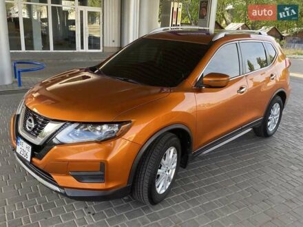 Ниссан Rogue 2016 в Николаеве на Automoto.ua Оранжевый Ниссан Rogue, объемом двигателя 2.49 л и пробегом 135 тыс. км за 14700 $, фото 1 на Automoto.ua
