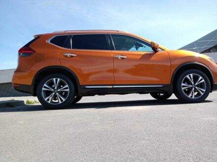 Ниссан Rogue 2016 в Львове на Automoto.ua Оранжевый Ниссан Rogue, объемом двигателя 2.5 л и пробегом 106 тыс. км за 16800 $, фото 1 на Automoto.ua
