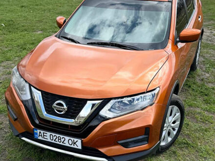 Ниссан Rogue 2016 в Павлограде на Automoto.ua Оранжевый Ниссан Rogue, объемом двигателя 2.49 л и пробегом 95 тыс. км за 14200 $, фото 1 на Automoto.ua