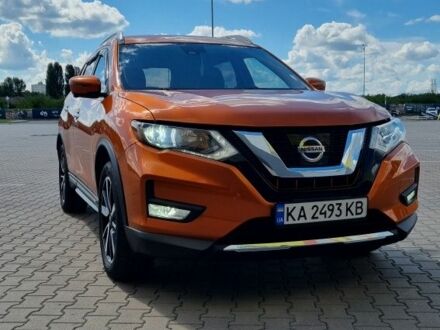 Ниссан Rogue 2017 в Киеве на Automoto.ua Оранжевый Ниссан Rogue, объемом двигателя 2.5 л и пробегом 130 тыс. км за 18100 $, фото 1 на Automoto.ua