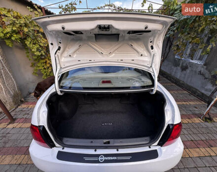 Білий Ніссан Сентра, об'ємом двигуна 1.77 л та пробігом 273 тис. км за 4500 $, фото 6 на Automoto.ua
