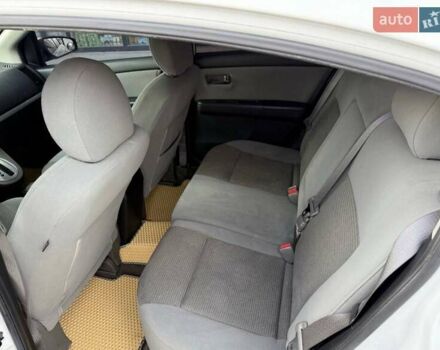 Белый Ниссан Сентра, объемом двигателя 2 л и пробегом 130 тыс. км за 5999 $, фото 3 на Automoto.ua