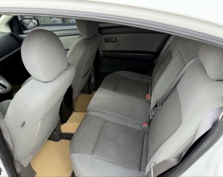 Белый Ниссан Сентра, объемом двигателя 2 л и пробегом 132 тыс. км за 6000 $, фото 4 на Automoto.ua