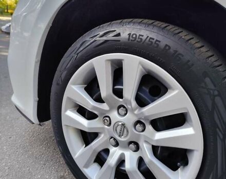 Белый Ниссан Сентра, объемом двигателя 1.8 л и пробегом 140 тыс. км за 8800 $, фото 2 на Automoto.ua