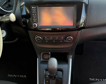 Ниссан Сентра 2018 в Днепре (Днепропетровске) на Automoto.ua Белый Ниссан Сентра, объемом двигателя 1.8 л и пробегом 107 тыс. км за 10500 $, фото 25 на Automoto.ua