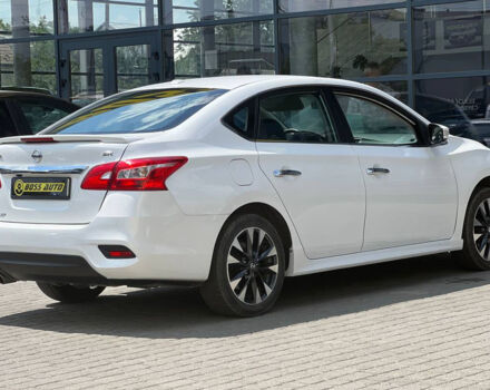 Белый Ниссан Сентра, объемом двигателя 1.8 л и пробегом 34 тыс. км за 13300 $, фото 5 на Automoto.ua