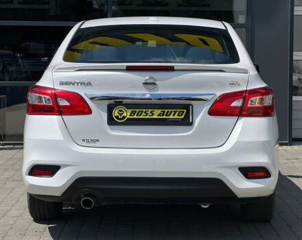 Белый Ниссан Сентра, объемом двигателя 1.8 л и пробегом 34 тыс. км за 13300 $, фото 4 на Automoto.ua