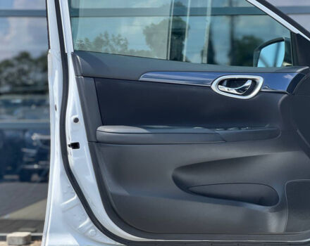 Белый Ниссан Сентра, объемом двигателя 1.8 л и пробегом 34 тыс. км за 13300 $, фото 6 на Automoto.ua