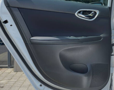 Белый Ниссан Сентра, объемом двигателя 1.8 л и пробегом 34 тыс. км за 13300 $, фото 17 на Automoto.ua