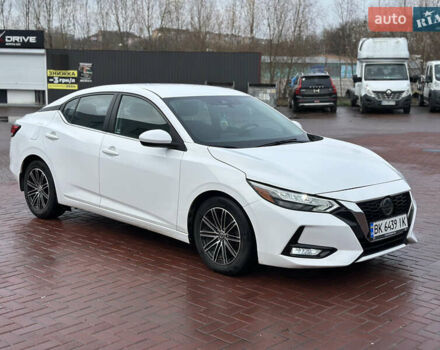 Белый Ниссан Сентра, объемом двигателя 2 л и пробегом 99 тыс. км за 12900 $, фото 1 на Automoto.ua