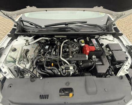 Белый Ниссан Сентра, объемом двигателя 2 л и пробегом 48 тыс. км за 14300 $, фото 16 на Automoto.ua