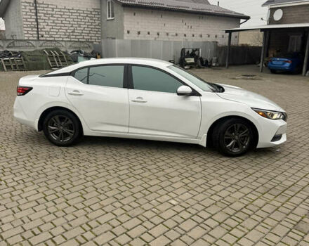 Белый Ниссан Сентра, объемом двигателя 2 л и пробегом 48 тыс. км за 14300 $, фото 1 на Automoto.ua