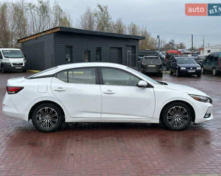 Белый Ниссан Сентра, объемом двигателя 2 л и пробегом 99 тыс. км за 12900 $, фото 2 на Automoto.ua