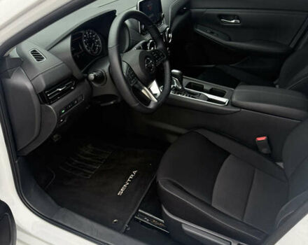 Белый Ниссан Сентра, объемом двигателя 2 л и пробегом 48 тыс. км за 14300 $, фото 8 на Automoto.ua