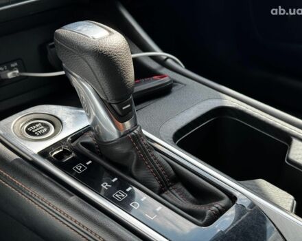 Білий Ніссан Сентра, об'ємом двигуна 2 л та пробігом 72 тис. км за 15990 $, фото 16 на Automoto.ua