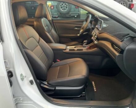 Білий Ніссан Сентра, об'ємом двигуна 2 л та пробігом 24 тис. км за 5100 $, фото 7 на Automoto.ua