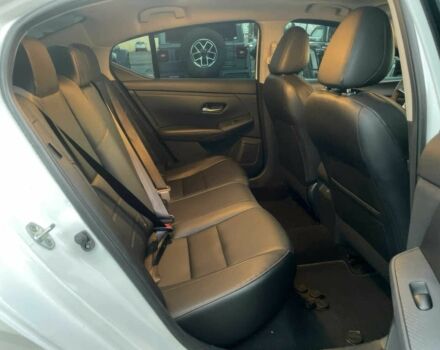 Білий Ніссан Сентра, об'ємом двигуна 2 л та пробігом 24 тис. км за 5100 $, фото 9 на Automoto.ua