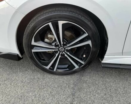 Білий Ніссан Сентра, об'ємом двигуна 2 л та пробігом 24 тис. км за 5100 $, фото 12 на Automoto.ua