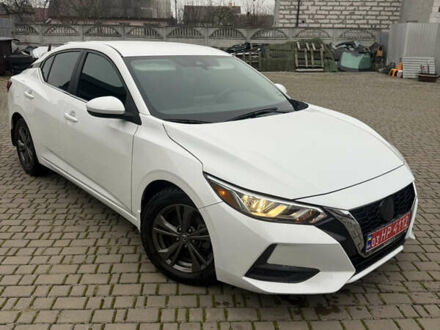 Белый Ниссан Сентра, объемом двигателя 2 л и пробегом 48 тыс. км за 14300 $, фото 1 на Automoto.ua