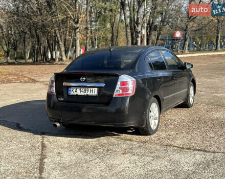 Черный Ниссан Сентра, объемом двигателя 2 л и пробегом 132 тыс. км за 5000 $, фото 4 на Automoto.ua