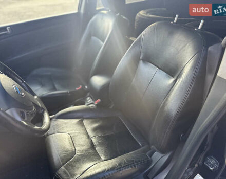 Черный Ниссан Сентра, объемом двигателя 2 л и пробегом 132 тыс. км за 5000 $, фото 15 на Automoto.ua