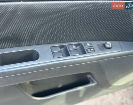 Черный Ниссан Сентра, объемом двигателя 2 л и пробегом 132 тыс. км за 5000 $, фото 10 на Automoto.ua