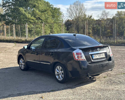 Черный Ниссан Сентра, объемом двигателя 2 л и пробегом 132 тыс. км за 5000 $, фото 5 на Automoto.ua