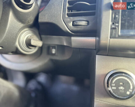 Черный Ниссан Сентра, объемом двигателя 2 л и пробегом 132 тыс. км за 5000 $, фото 13 на Automoto.ua