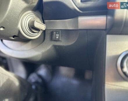 Черный Ниссан Сентра, объемом двигателя 2 л и пробегом 132 тыс. км за 5000 $, фото 12 на Automoto.ua