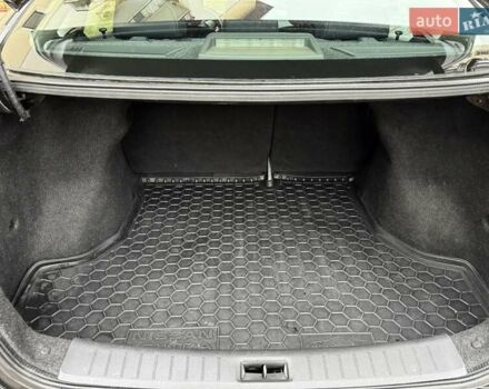 Чорний Ніссан Сентра, об'ємом двигуна 1.6 л та пробігом 195 тис. км за 8600 $, фото 18 на Automoto.ua