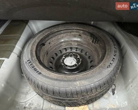 Чорний Ніссан Сентра, об'ємом двигуна 1.6 л та пробігом 195 тис. км за 8600 $, фото 24 на Automoto.ua