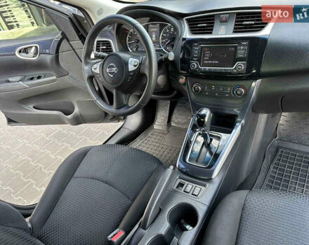 Ниссан Сентра 2016 в Ровно на Automoto.ua Черный Ниссан Сентра, объемом двигателя 1.8 л и пробегом 118 тыс. км за 8350 $, фото 3 на Automoto.ua